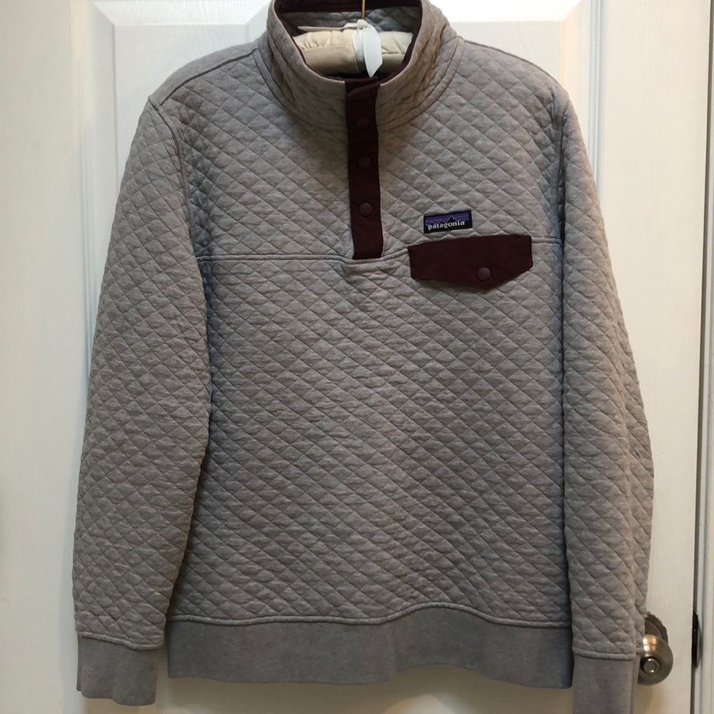 VGUC - Patagonia women’s organic cotton quilted Snap-T pullover